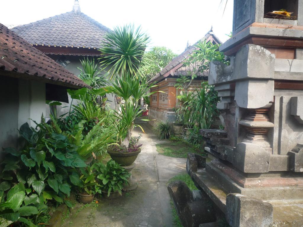 Shindu Home Stay Ubud Exteriör bild